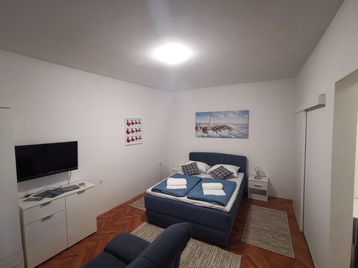 Apartment Dario Novi Vinodolski Esterno foto